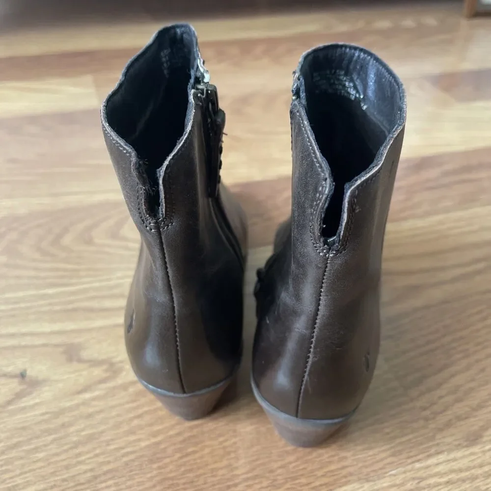 FRYE Megan Inside Zip Leather Chocolate Brown Booties FR41577 Women's 7.5